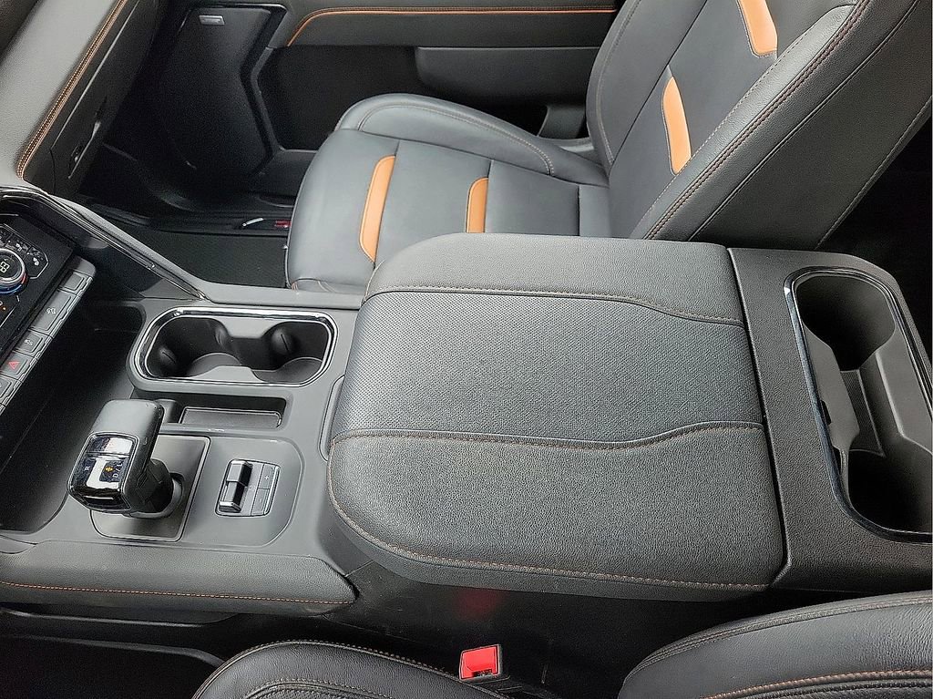 Used 2024 GMC Sierra 1500 AT4 w/ Technology Package AWD/4WD image 20