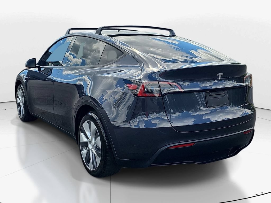 Used 2024 Tesla Model Y Long Range AWD/4WD image 8