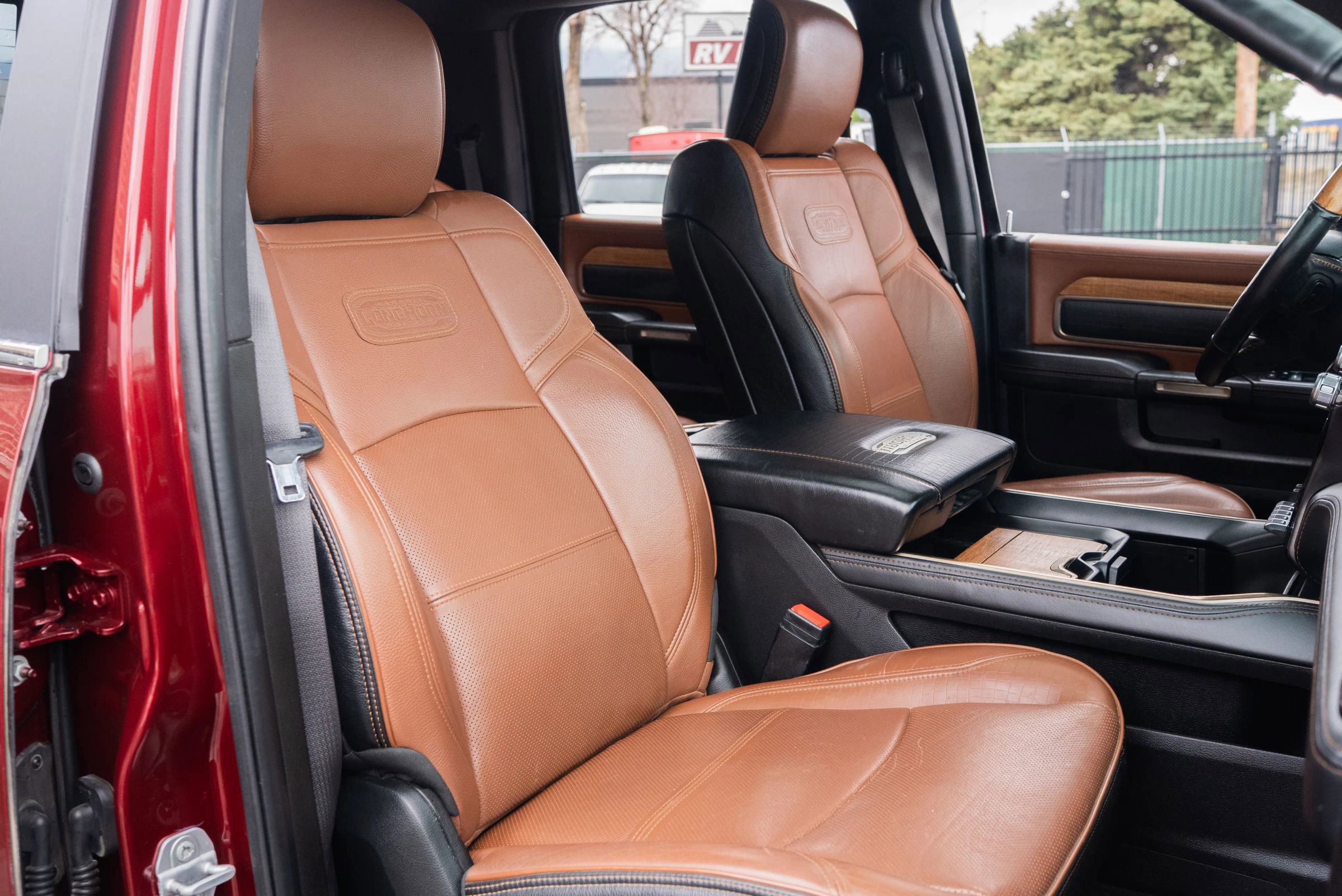 Used 2019 RAM 3500 Limited image 24