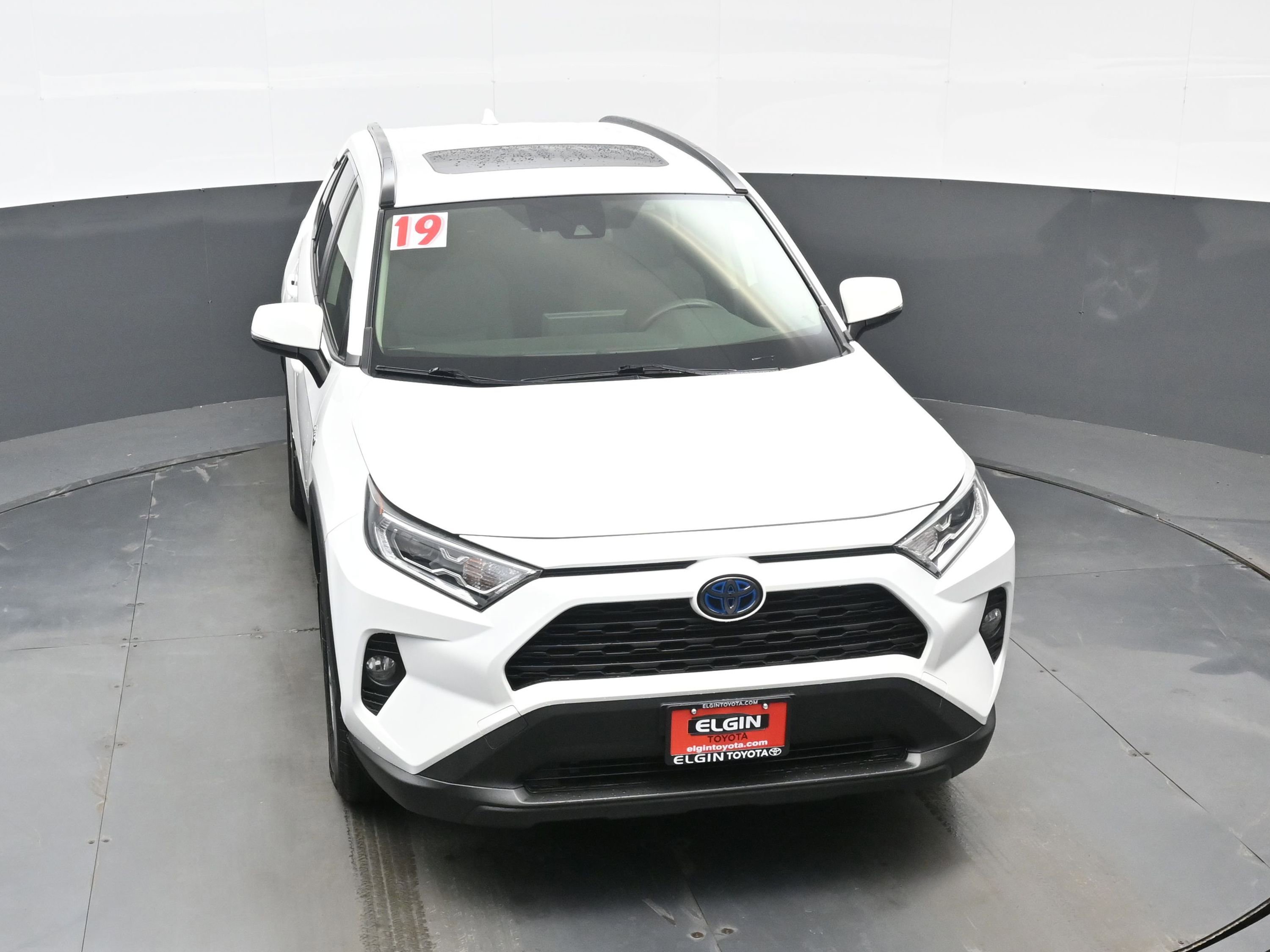 Used 2019 Toyota RAV4 XLE w/ Carpet Mat Package image 35