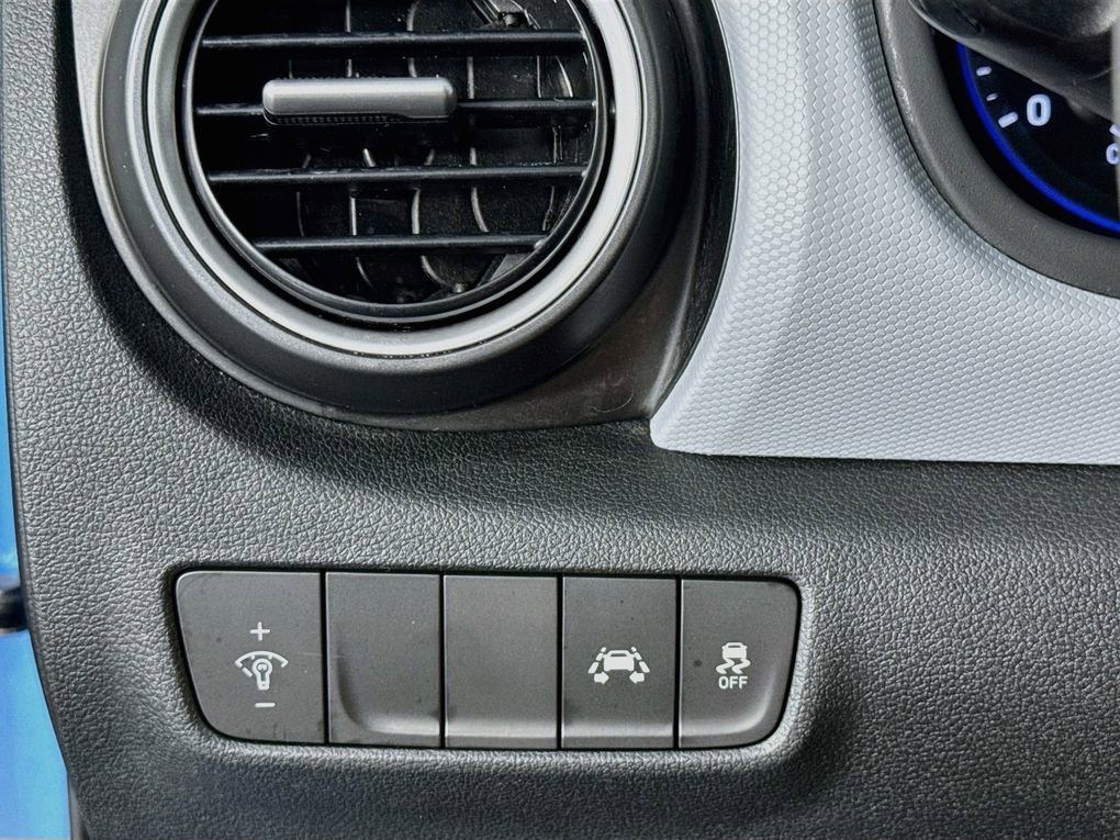 Used 2019 Hyundai Kona SE FWD image 15