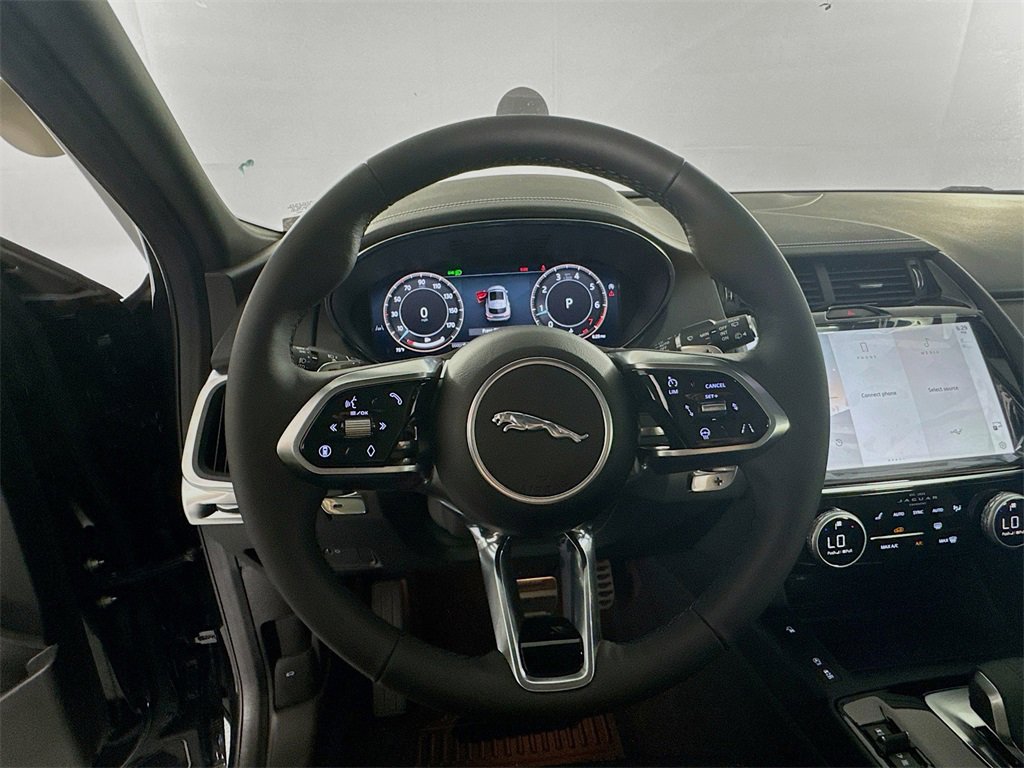 New 2024 Jaguar E-PACE R-Dynamic SE image 11