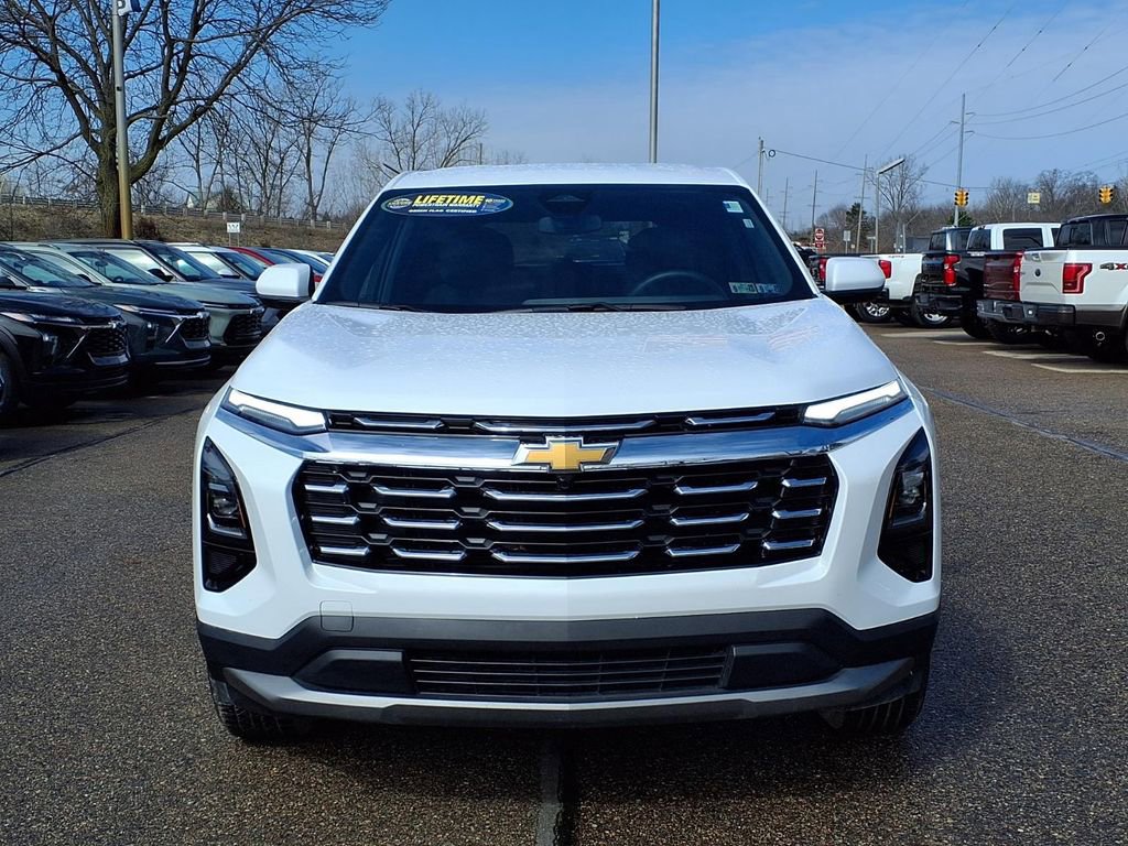 Used 2026 Chevrolet Equinox LT image 2