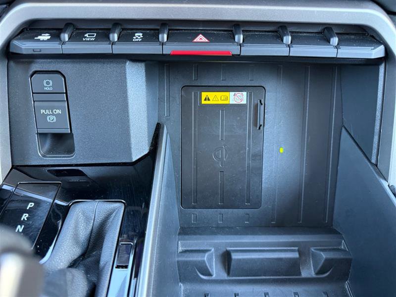 Used 2024 Toyota Tundra Limited image 22