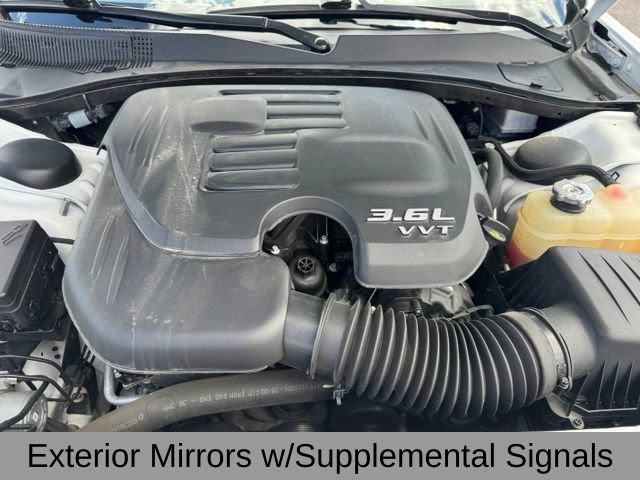 Certified 2021 Chrysler 300 Touring L AWD/4WD image 31