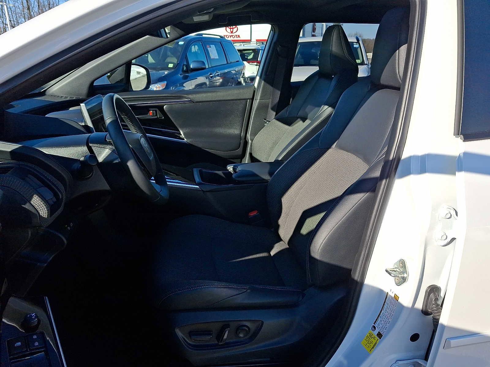 Certified 2025 Toyota bZ4X AWD image 16