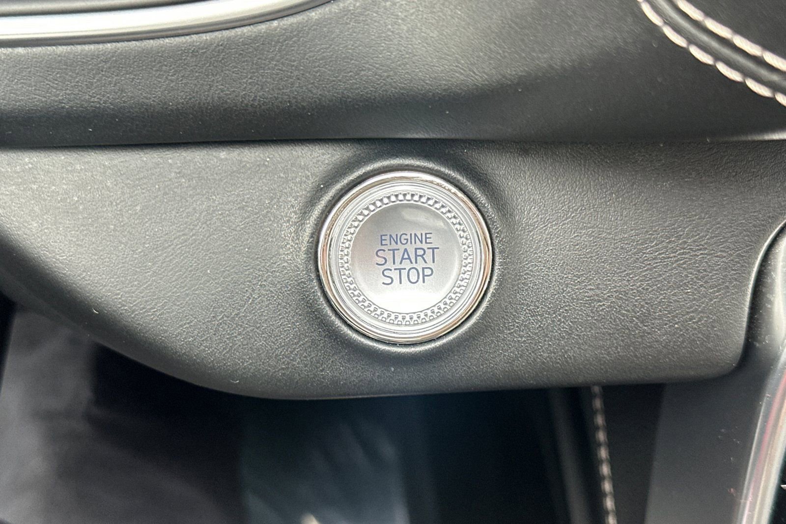 Used 2021 Genesis GV80 2.5T w/ Advanced Package 02 image 24