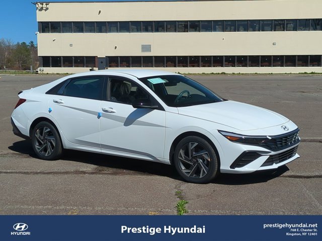 New 2025 Hyundai Elantra SEL