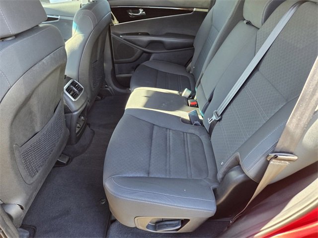 Used 2020 Kia Sorento S image 11