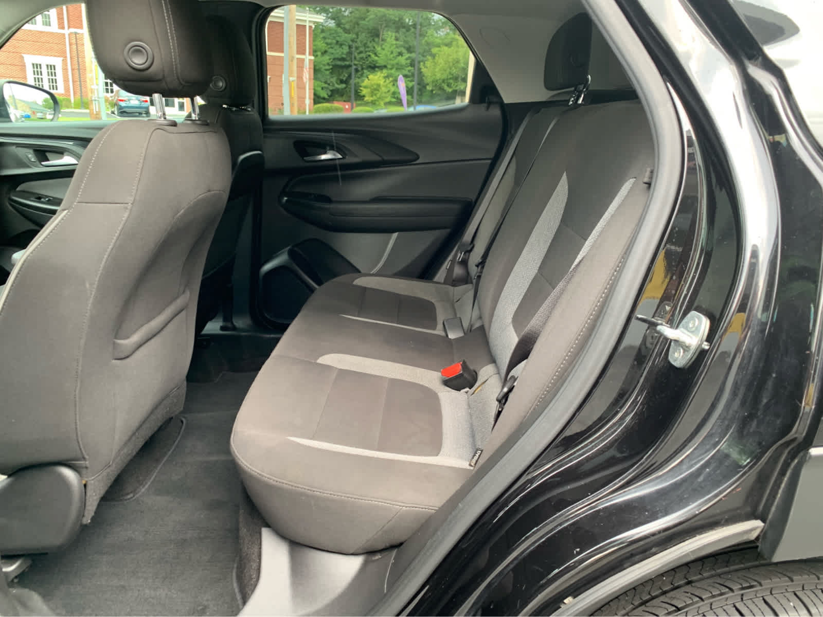 Used 2021 Chevrolet TrailBlazer LT w/ Convenience Package FWD image 23