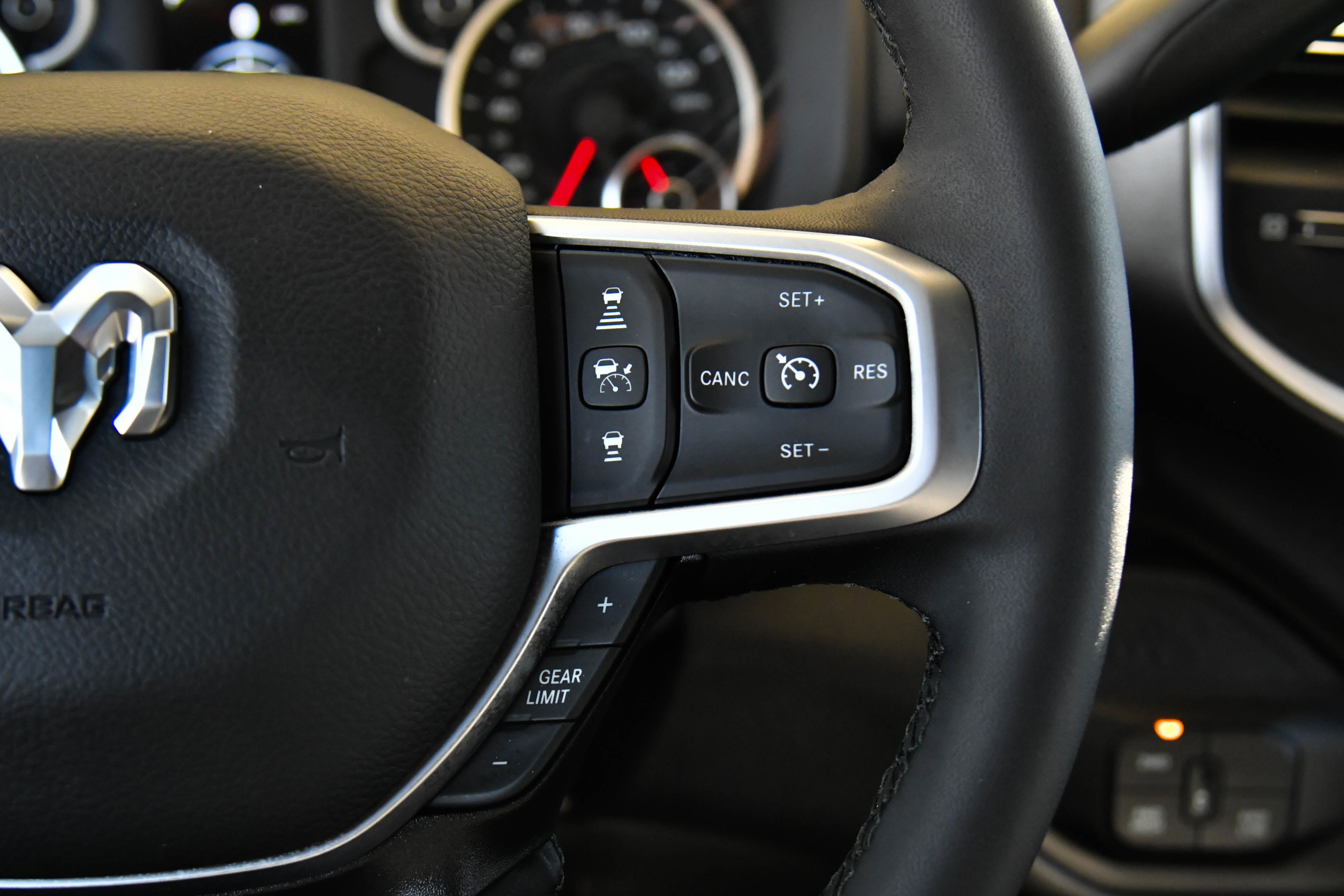 Used 2025 RAM 2500 Big Horn image 34