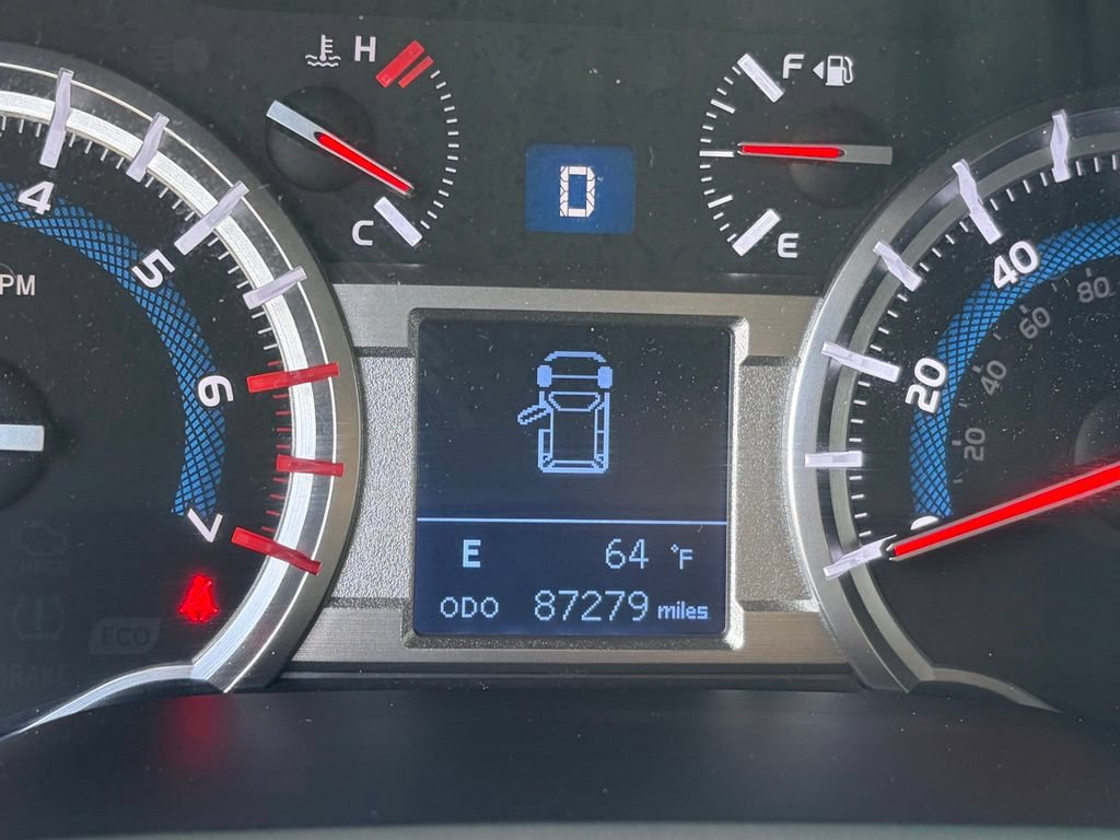 Used 2018 Toyota 4Runner TRD Off-Road Premium AWD/4WD image 33