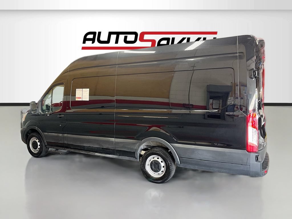 Used 2023 Ford Transit 250 148 High Roof Extended w/ Load Area Protection Package RWD image 4