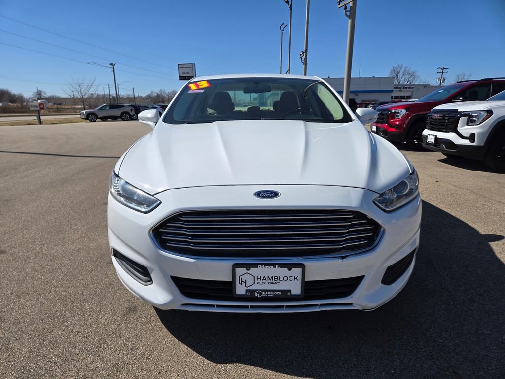 Used 2013 Ford Fusion SE image 3