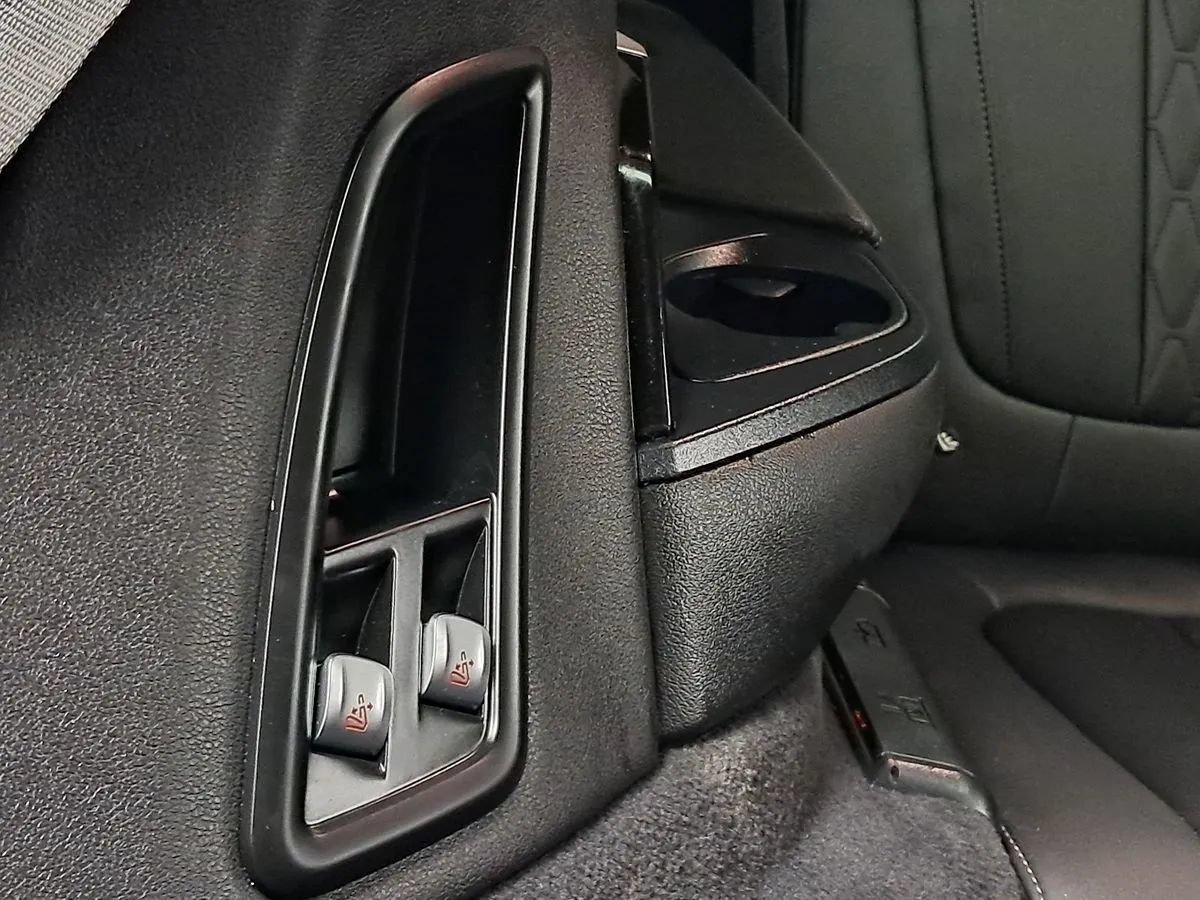 Used 2023 BMW X7 xDrive40i w/ Premium Package AWD/4WD image 51