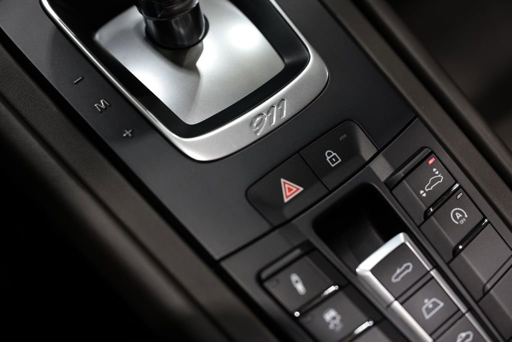 Used 2019 Porsche 911 Turbo image 47