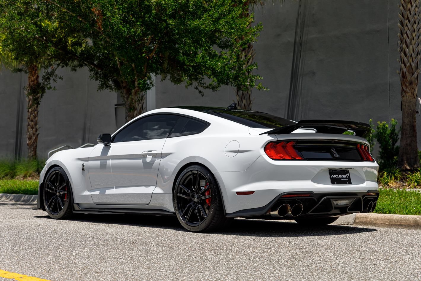 Used 2022 Ford Mustang Shelby GT500 w/ Technology Package RWD image 24