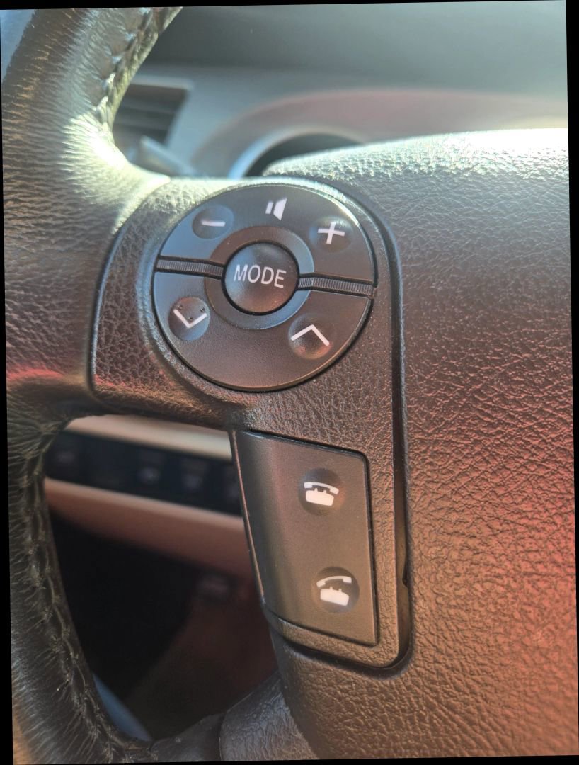 Used 2010 Toyota Sequoia Limited image 23