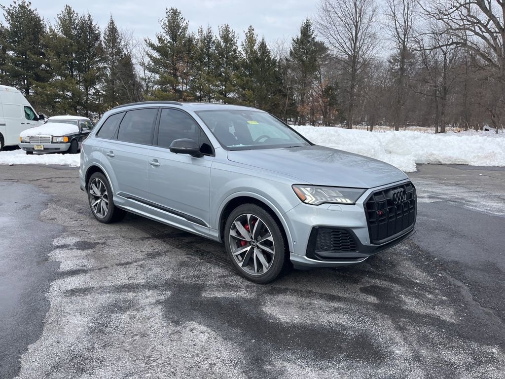 Used 2023 Audi SQ7 Prestige w/ Sport Package image 2