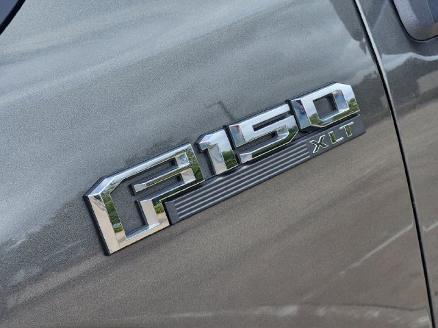 Used 2019 Ford F150 XLT w/ Equipment Group 302A Luxury AWD/4WD image 12
