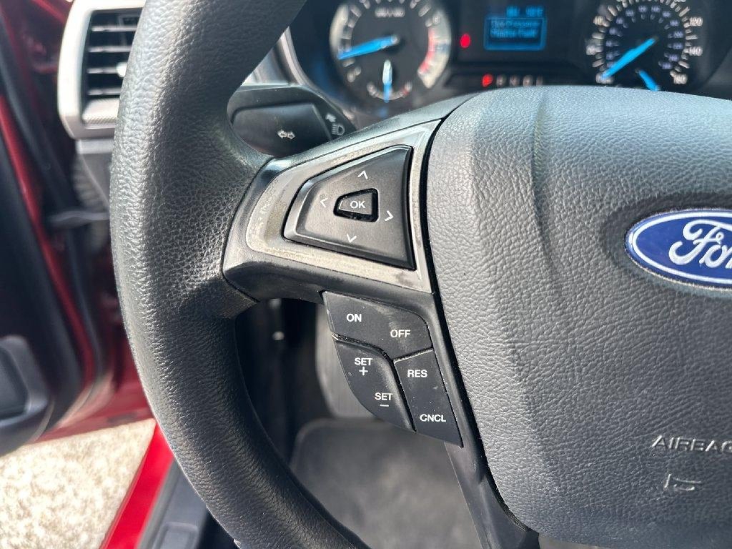 Used 2018 Ford Fusion S FWD image 9