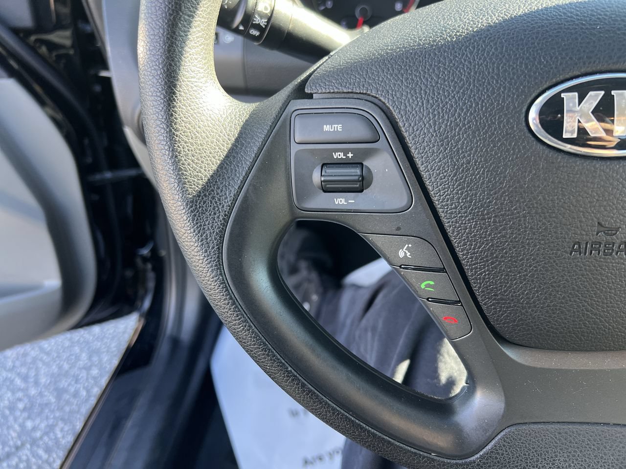 Used 2015 Kia Forte LX FWD image 19