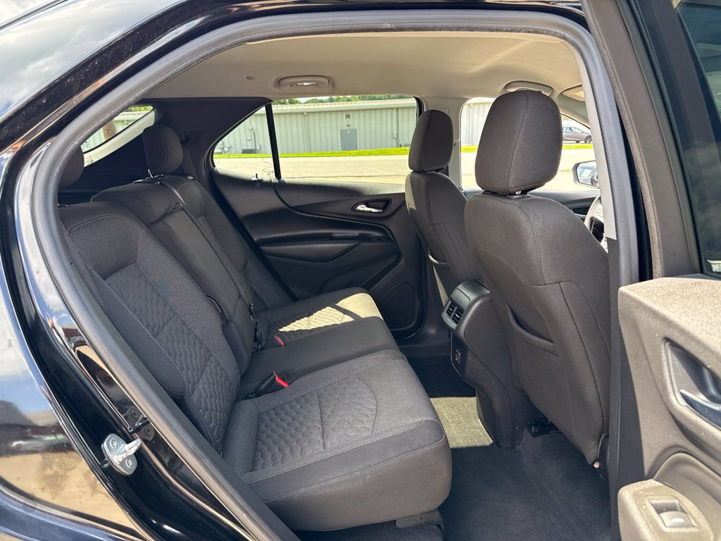 Used 2020 Chevrolet Equinox LT w/ LPO, Floor Liner Package FWD image 12