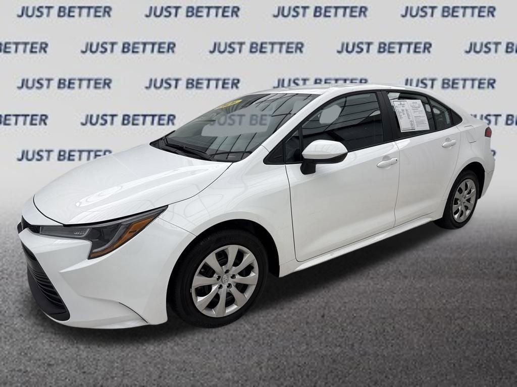 Used 2026 Toyota Corolla LE image 3