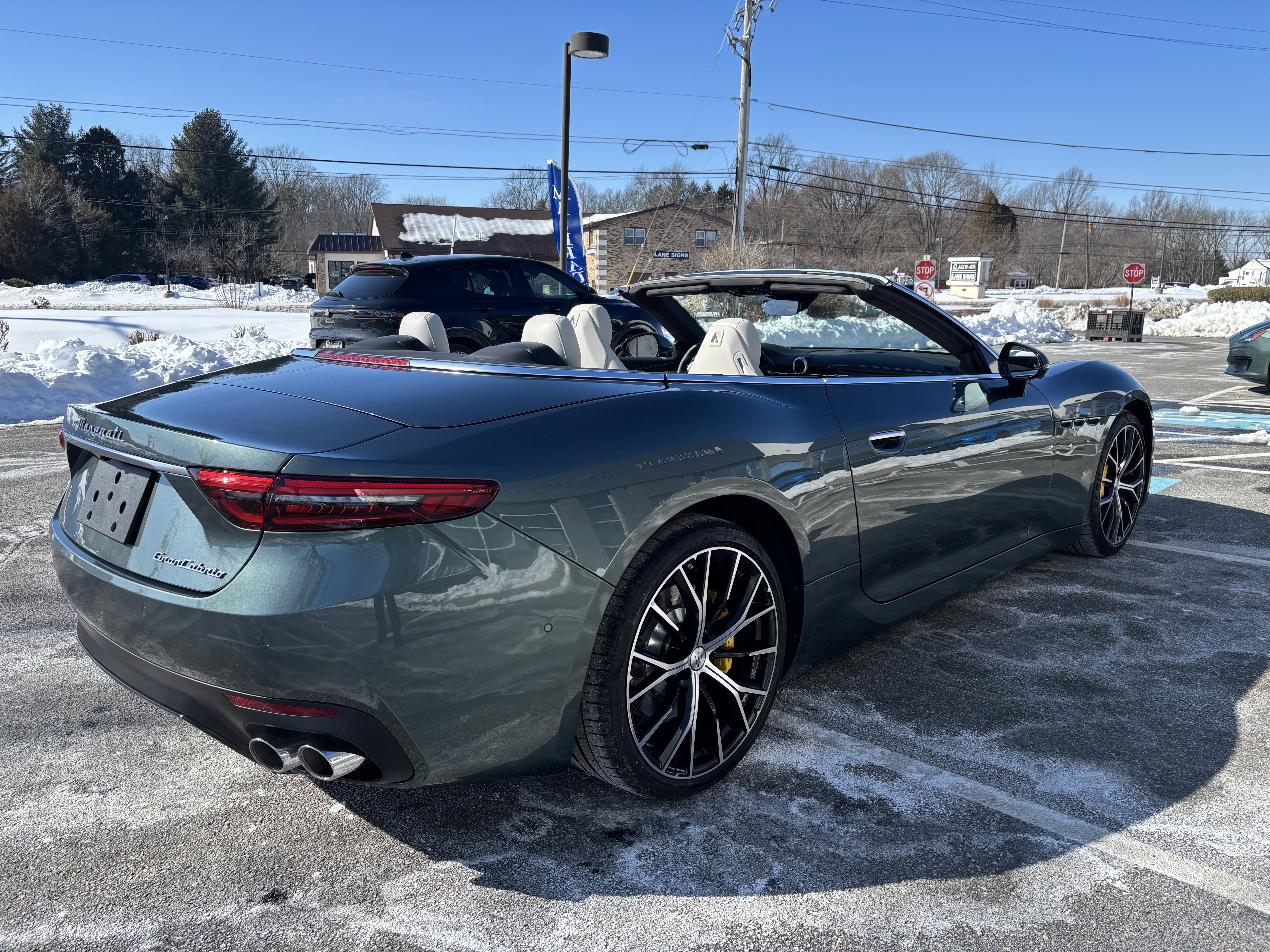 New 2026 Maserati GranCabrio Modena image 5