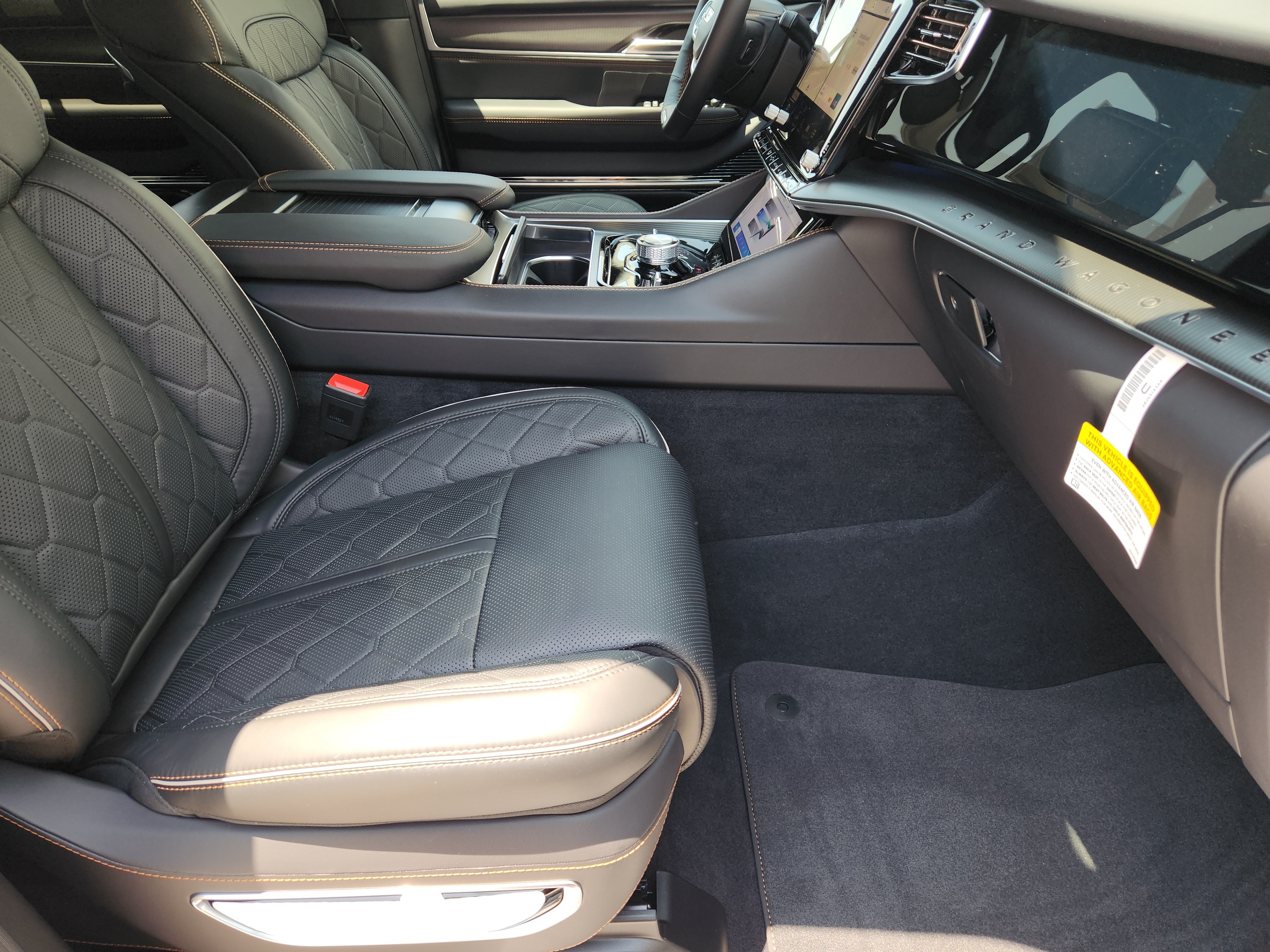 New 2026 Jeep Grand Wagoneer Summit AWD/4WD image 11