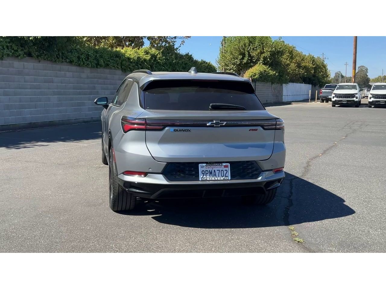 Certified 2024 Chevrolet Equinox EV RS FWD image 10