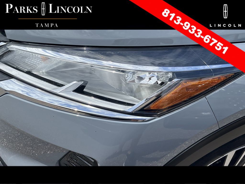 Used 2022 Nissan Kicks SV image 6