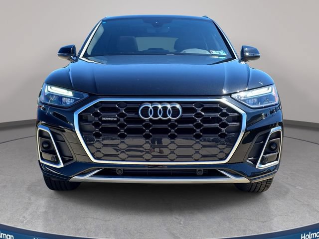 Used 2023 Audi Q5 2.0T Premium w/ Convenience Package AWD/4WD image 3