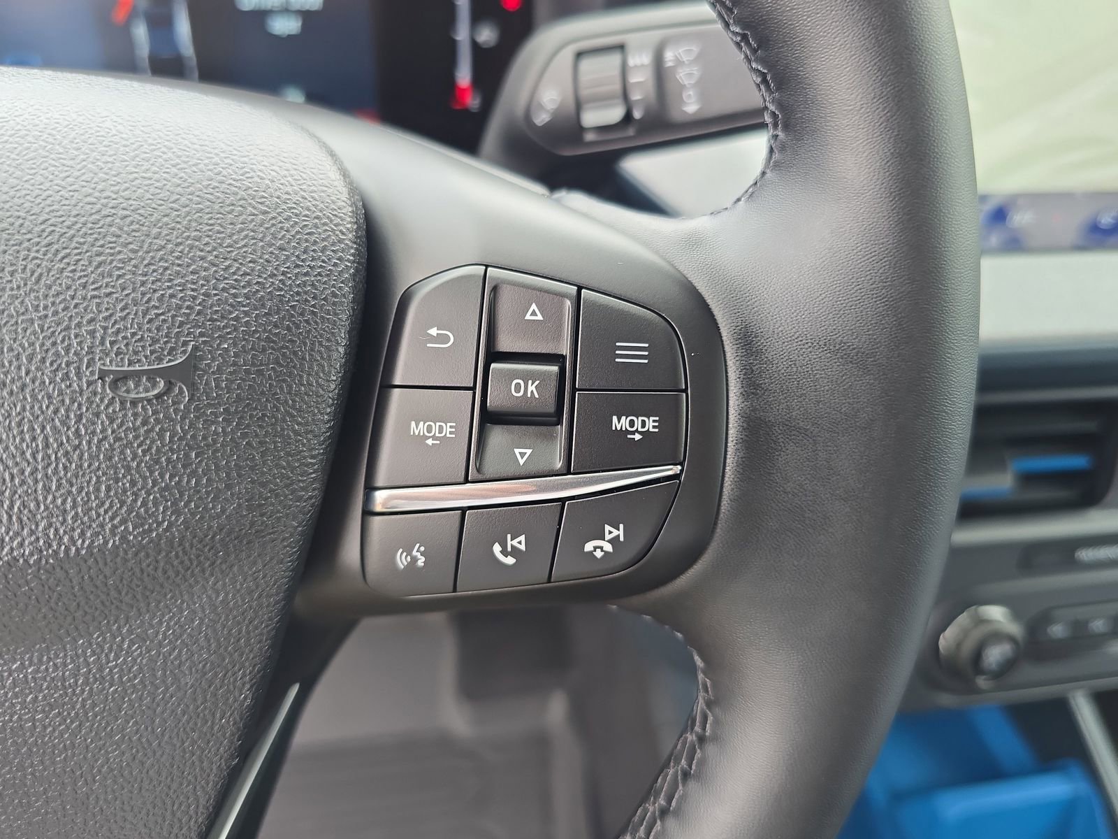New 2025 Ford Maverick XLT w/ XLT Luxury Package image 22
