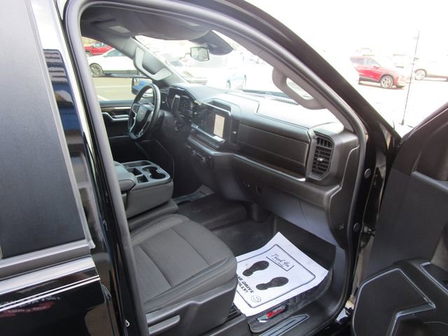 Certified 2024 Chevrolet Silverado 1500 LT w/ Z71 Off-Road Package image 26