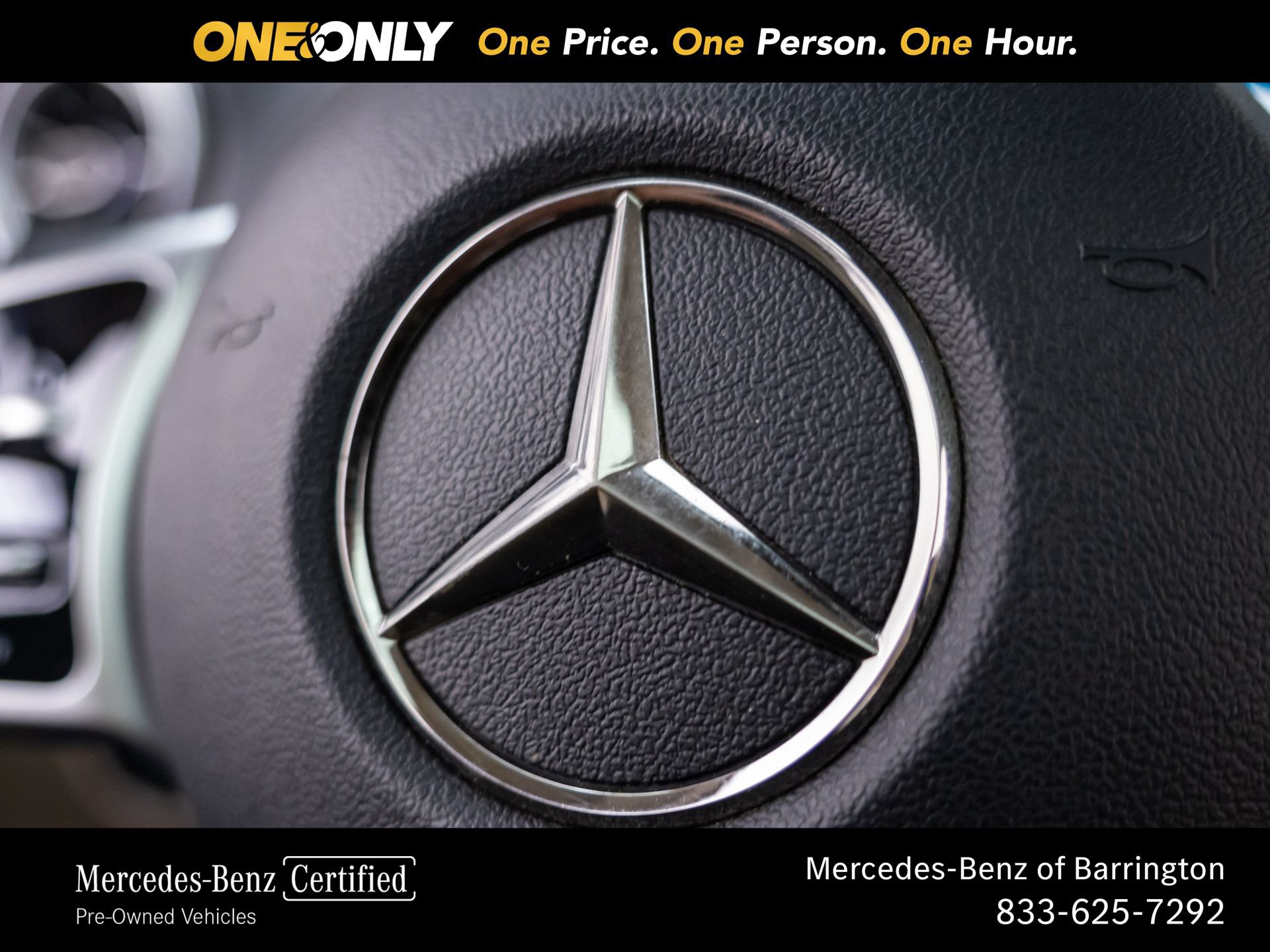 Used 2023 Mercedes-Benz GLB 250 4MATIC w/ Premium Package image 26