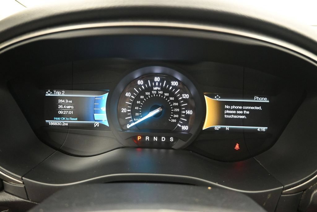 Used 2018 Ford Fusion SE w/ Fusion SE Technology Package FWD image 14