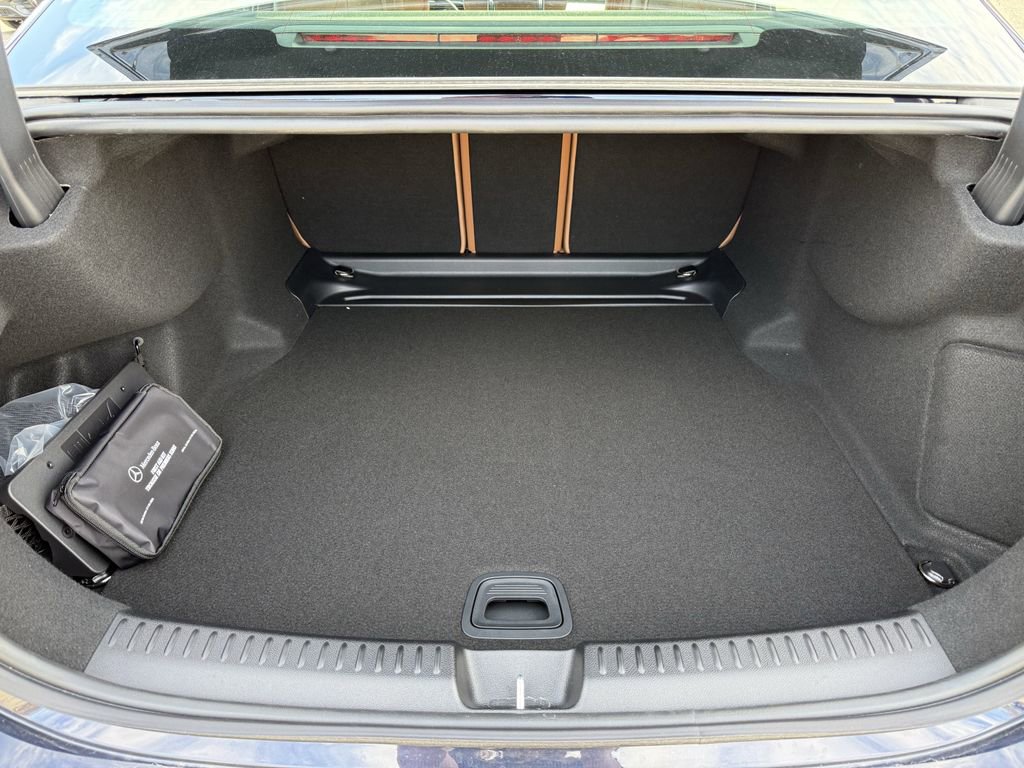 New 2026 Mercedes-Benz E 350 4MATIC Sedan image 12