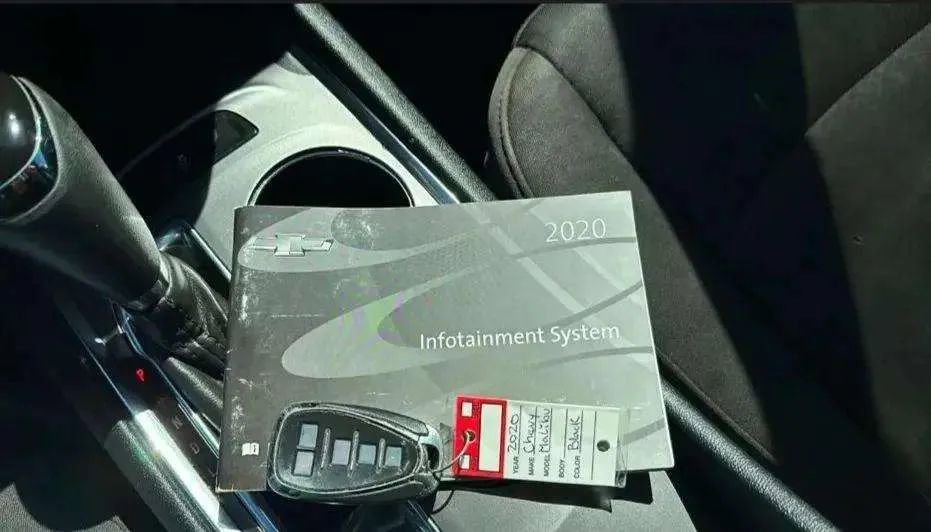 Used 2020 Chevrolet Malibu LT image 39