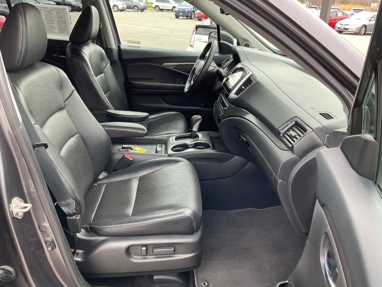 Used 2019 Honda Ridgeline RTL-T image 37