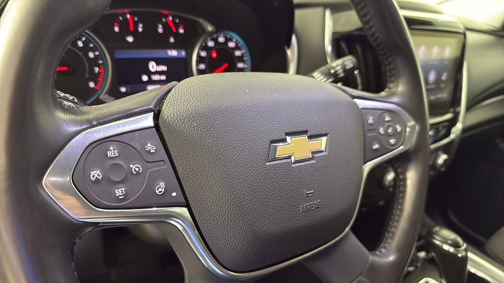 Used 2020 Chevrolet Traverse LT image 16