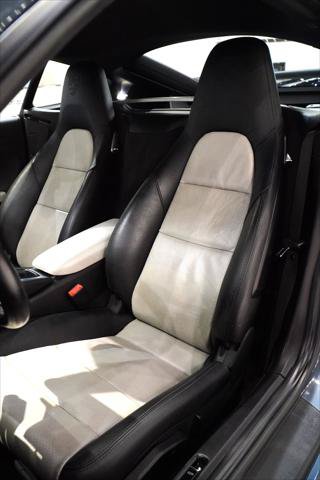 Used 2018 Porsche 718 Cayman RWD image 16