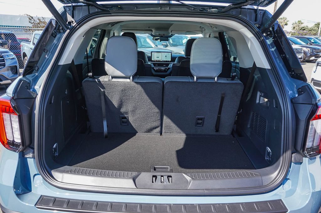 New 2026 Ford Explorer Active w/ Active Comfort Package RWD image 24