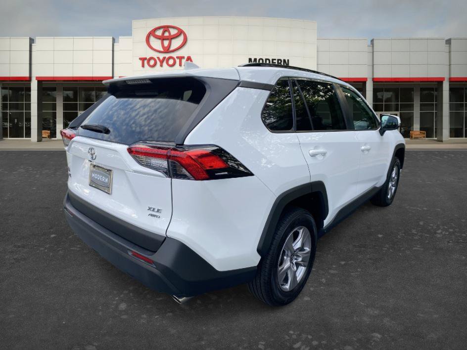 Certified 2025 Toyota RAV4 XLE AWD/4WD image 5