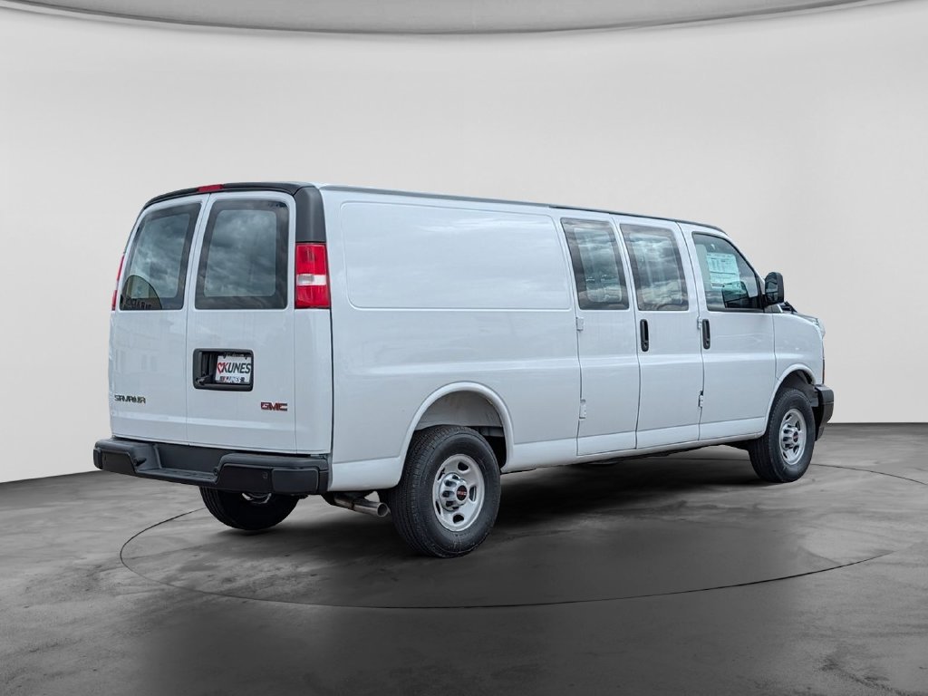 New 2026 GMC Savana 3500 Extended RWD image 16