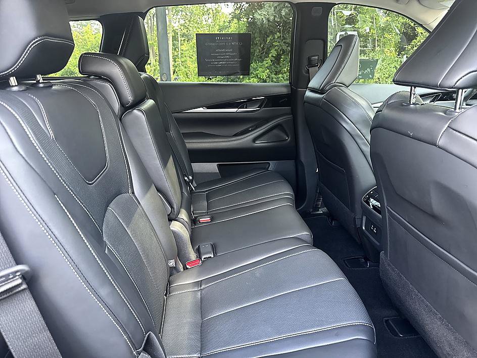 Certified 2025 INFINITI QX60 Pure w/ Cargo Package FWD image 21