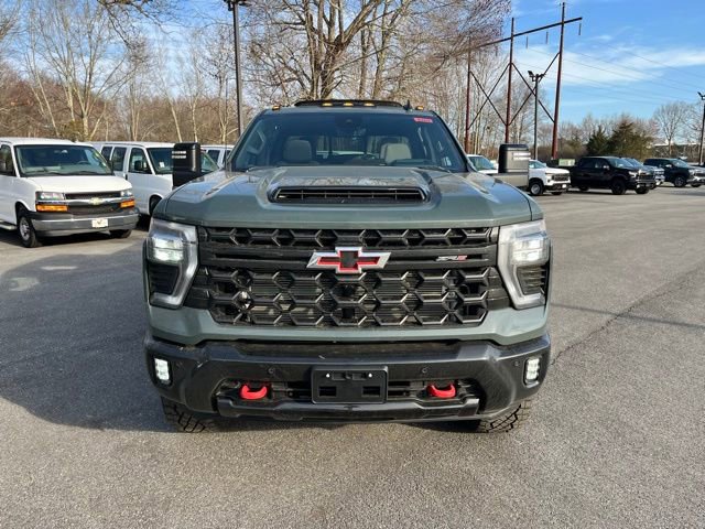 New 2026 Chevrolet Silverado 2500 ZR2 image 3