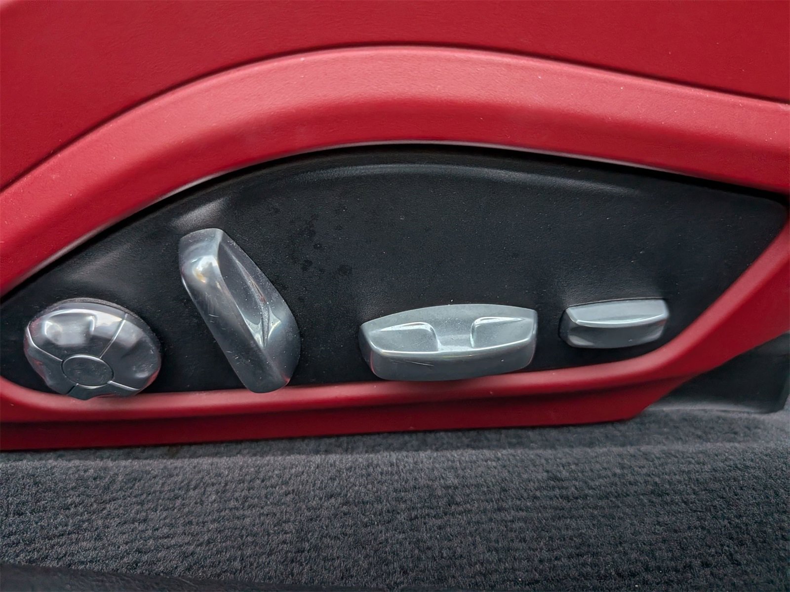 Used 2018 Porsche Panamera image 39