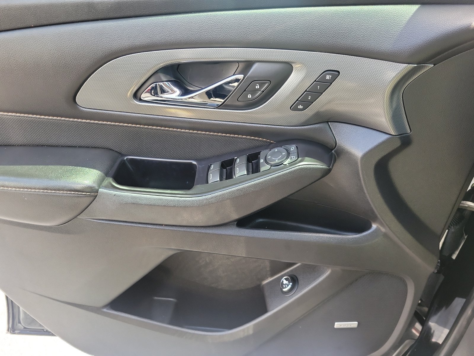 Used 2019 Chevrolet Traverse Premier w/ Redline Edition FWD image 15