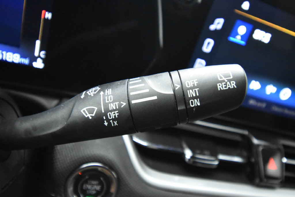 Used 2025 Chevrolet TrailBlazer LT AWD/4WD image 29